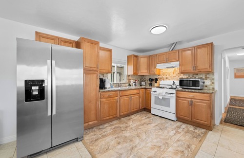 El Cajon House | 4-bedroom house in charming El Cajon with AC, WiFi