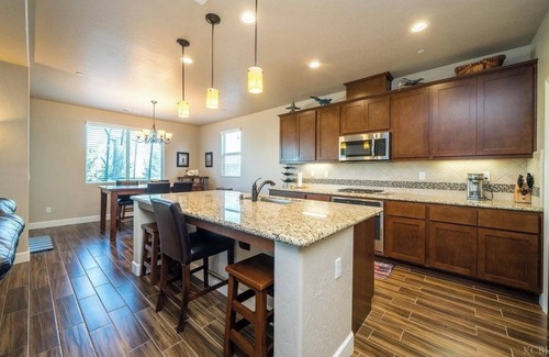 Hanford House | 4-bedroom house in charming Hanford with AC, WiFi, fitness room
