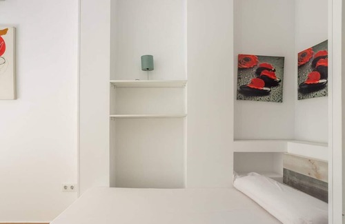 El Cabanyal House | 4 bedroom house in front of Valencia Beach, perfect for large groups!