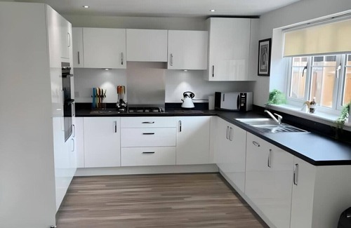 Southampton House | 4-bedroom house in prime location
