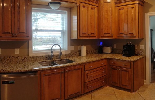 Vicksburg House | 4-bedroom house in historic Vicksburg with AC, WiFi, Pet friendly.