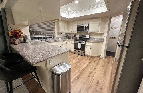 Loma Linda House | 4-bedroom house in Loma Linda on quiet Cul-de-sac, perfect for Families