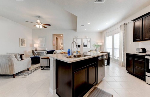Temple House | 4 Bedroom House in North Point
