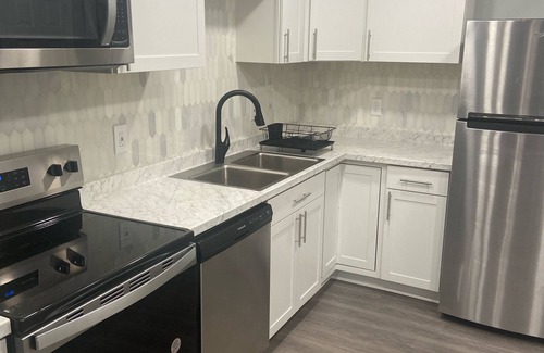 Rochester House | 4-bedroom house in Rochester, near URMC, RIT