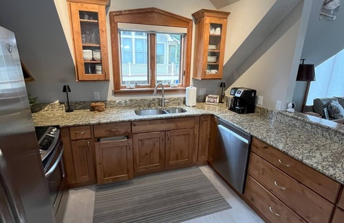 Weisshorn House | 4-bedroom house in enchanting Breckenridge with WiFi