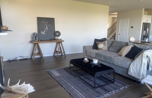 Spokane House | 4-bedroom house in wonderful fivemike Spokane with WiFi, AC close to down town
