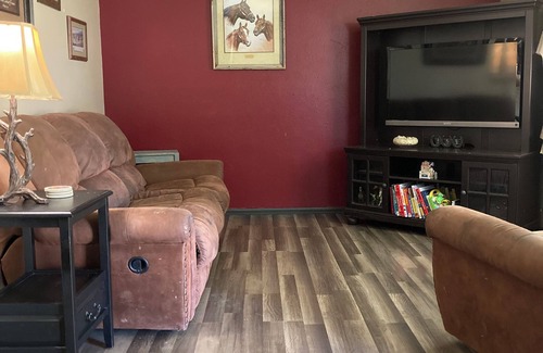 Pueblo House | 4-bedroom house in wonderful Pueblo with AC, fitness room