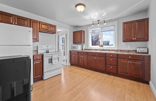 Trepassey House | 4 Bedroom House near Whale Watching and Mistaken Point Ecological Reserve.