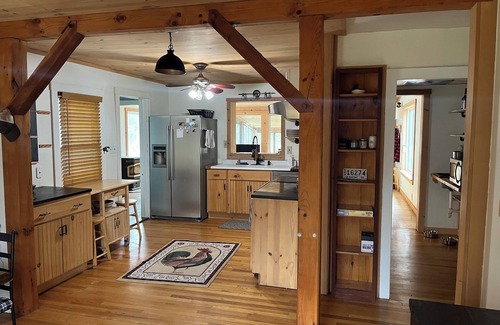 Mount Holly House | 4 Bedroom House on the Mill River with Game Room - 10 Minutes from Okemo