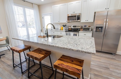 Issue House | 4-bedroom house in wonderful Colonial Beach