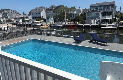 Point Pleasant House | 4-bedroom house in welcoming Point Pleasant with a double lot dock
