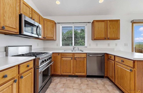Rapid City House | 4-bedroom house with WiFi, AC in wonderful Rapid City