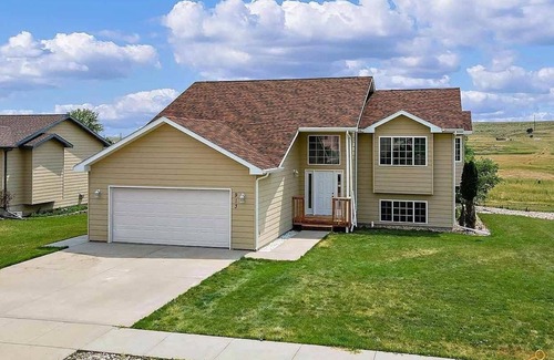 Rapid City House | 4-bedroom house with WiFi, AC in wonderful Rapid City