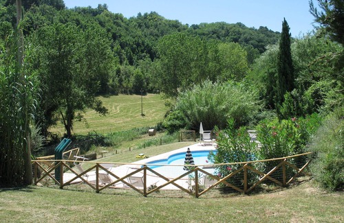 Montefiore dell'Aso Villa | 4 bedroom villa with private pool set in 8 acres in Le Marche