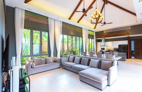 Choeng Thale Villa | 4 Bedroom Luxury Pool Villa By XXIV Villa (opened at 2019)