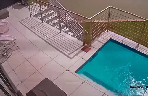 Kosmos Villa | 4 Bedroom Lake Villa with Boat, Hartebees