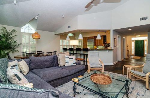 St. Augustine House | 4 bedroom - large screened lanai and views 414-4