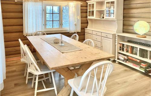Al Municipality House | 4 Bedroom Lovely Home In Ål