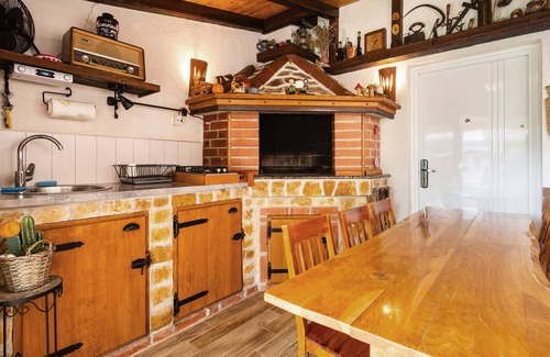 Dicmo House | 4 bedroom lovely home in Dicmo