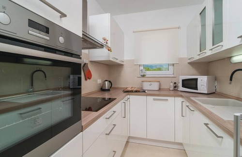 Dicmo House | 4 bedroom lovely home in Dicmo