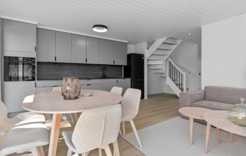 Risor House | 4 Bedroom Lovely Home In Risør