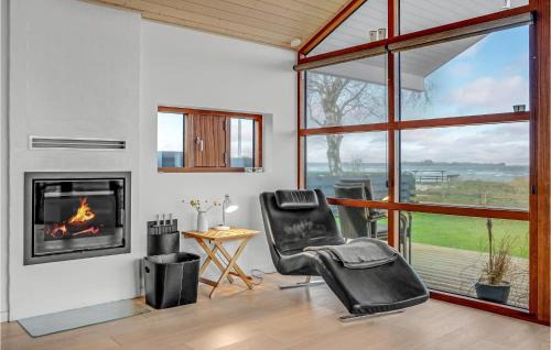 Grønninghoved Strand House | 4 Bedroom Lovely Home In Sjølund