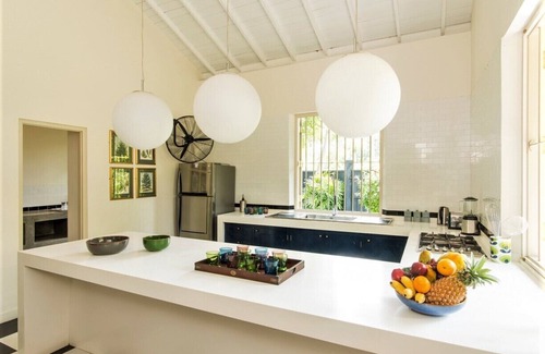 Unawatuna Villa | 4 Bedroom Luxury Colonial Style Villa, Unawatuna