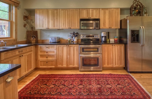 Powder Ridge House | 4 Bedroom Luxury Ski in/Ski Out Powder Ridge Cabin W/Hot Tub