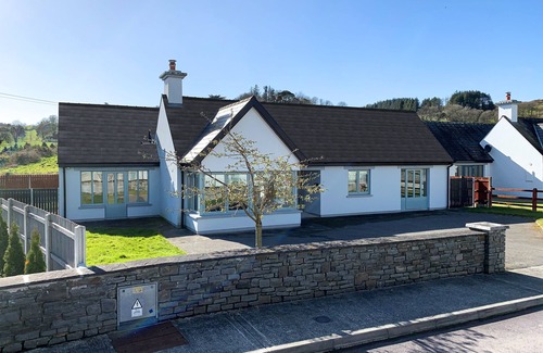 Union Hall House | 4 bedroom Modern Holiday Home In Union Hall, West Cork