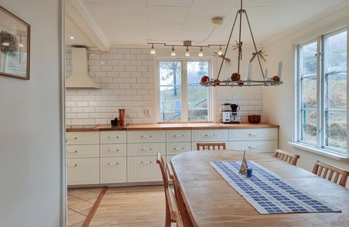 Bovallstrand House | 4 bedroom nice home in Bovallstrand