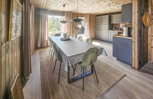 Vegarshei House | 4 bedroom nice home in Vegårshei
