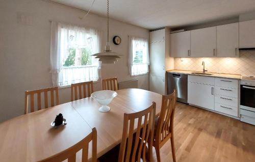 Fasalt House | 4 Bedroom Nice Home In Örkeljunga