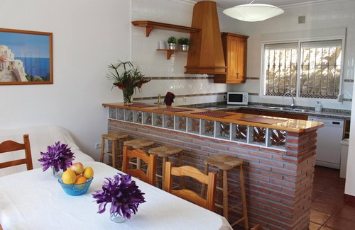 Canillas de Albaida House | 4 bedroom nice home in árchez