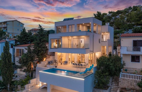 Drage House | 4 bedroom nice home in Drage