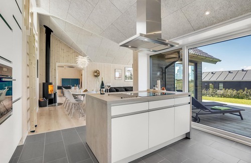 Saksild Strand House | 4 bedroom nice home in Odder