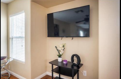 Sunrise Manor House | 4 bedroom North Las Vegas with pool