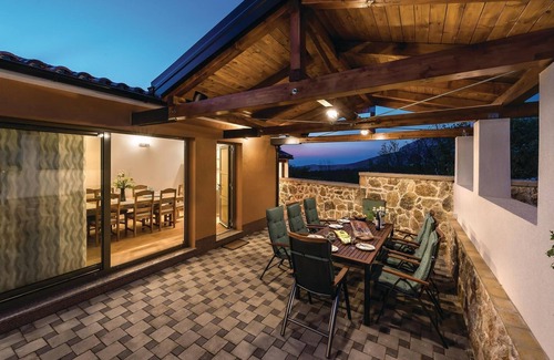 Drnis House | 4 bedroom pet friendly home in Drnis