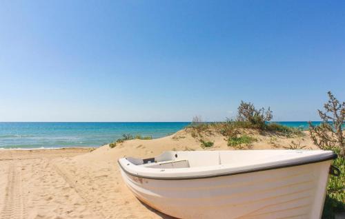 Cugnoli House | 4 Bedroom Pet Friendly Home In Cugnoli