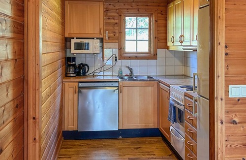 Fegen House | 4 bedroom pet friendly home in Fegen