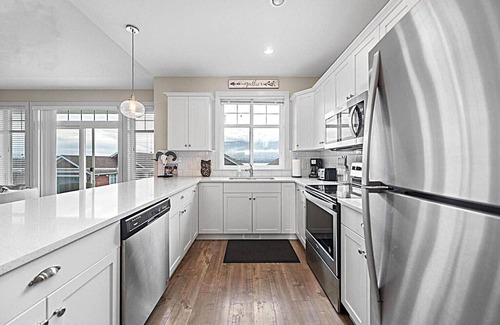 Okanagan-Similkameen House | 4 Bedroom - Pool - Golf cart included #201