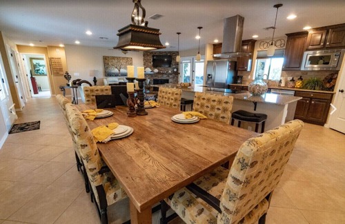 Residential Estates House | 4 BEDROOM POOL HOME