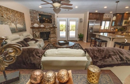 Residential Estates House | 4 BEDROOM POOL HOME