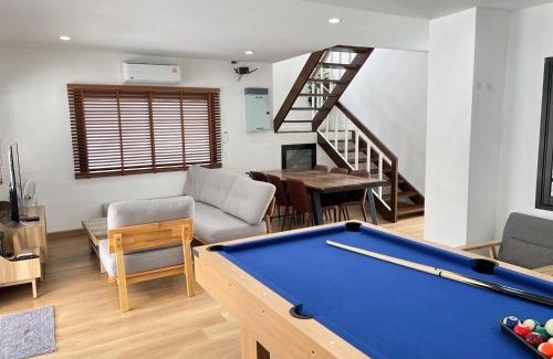 Saen Suk Villa | 4 Bedroom Pool Villa, Cozy House, Wonnapha Beach, Bangsaen