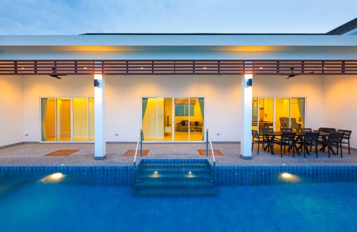 Khao Tao Villa | 4 Bedroom Pool Villas
