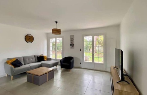 Le Pian-Medoc House | 4 Bedroom Private vacation home in Le Pian-MÃ©doc