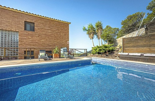 Canyelles House | 4 bedroom private vacation home in Canyelles
