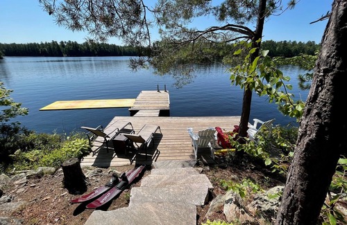 Gravenhurst Cottage | 4 Bedroom Sanctuary on North Muldrew Lake, Privacy In Muskoka, Gravenhurst, ON