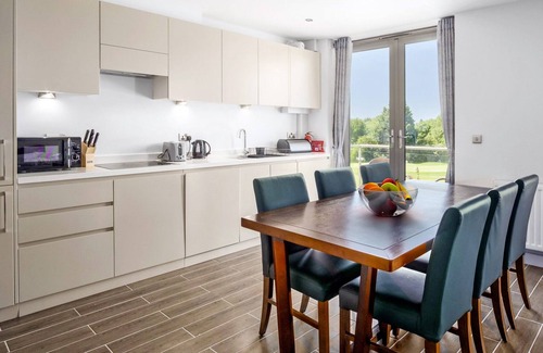Chipping Norton Apartment | 4 Bedroom Self Catering Apartment
