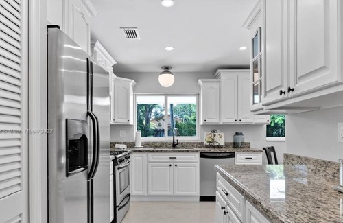 Palmetto Bay Apartment | 4 Bedroom Single family 441311 by Houzlet