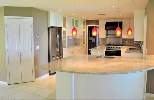 Windermere Apartment | 4 Bedroom Single family 421162 by Houzlet